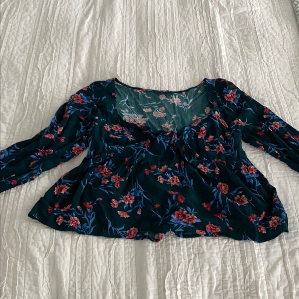 American Eagle Floral Blouse